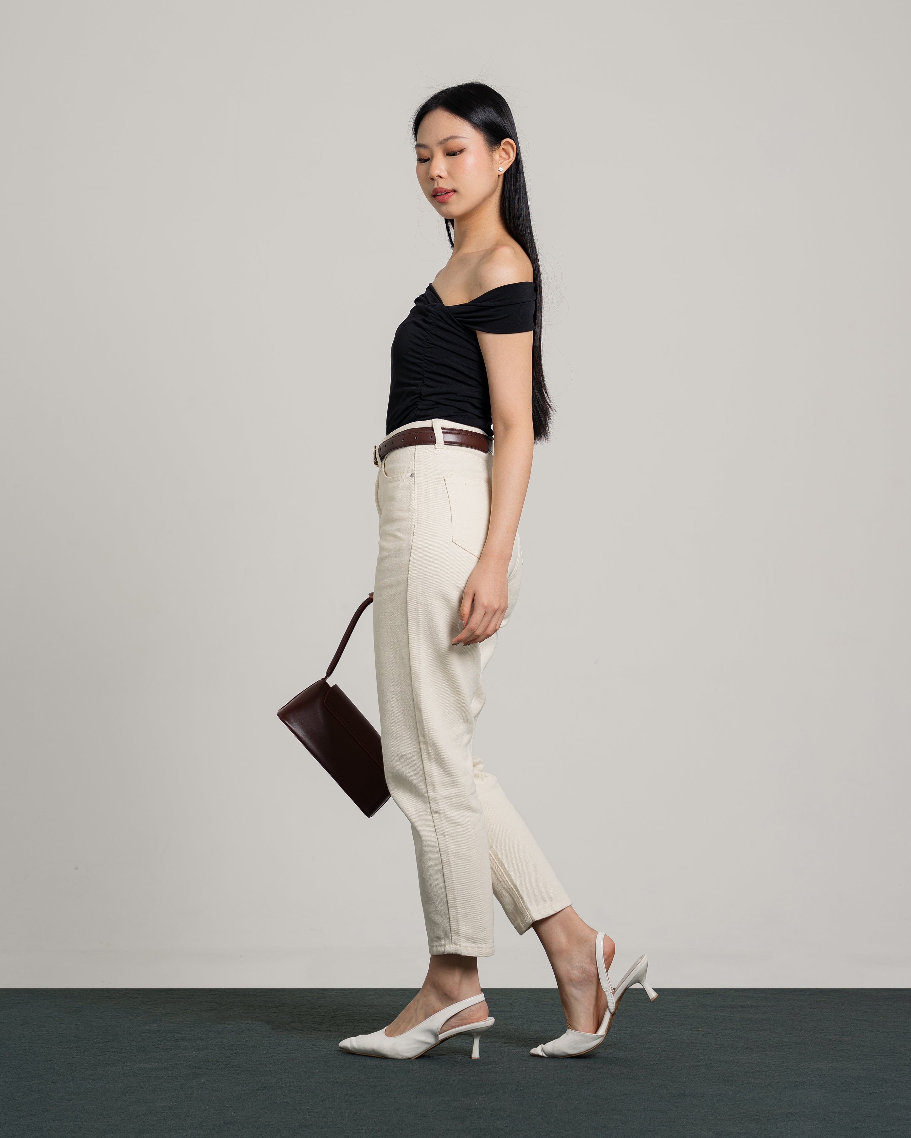 Boston Highwaist Mom Jeans in Cream