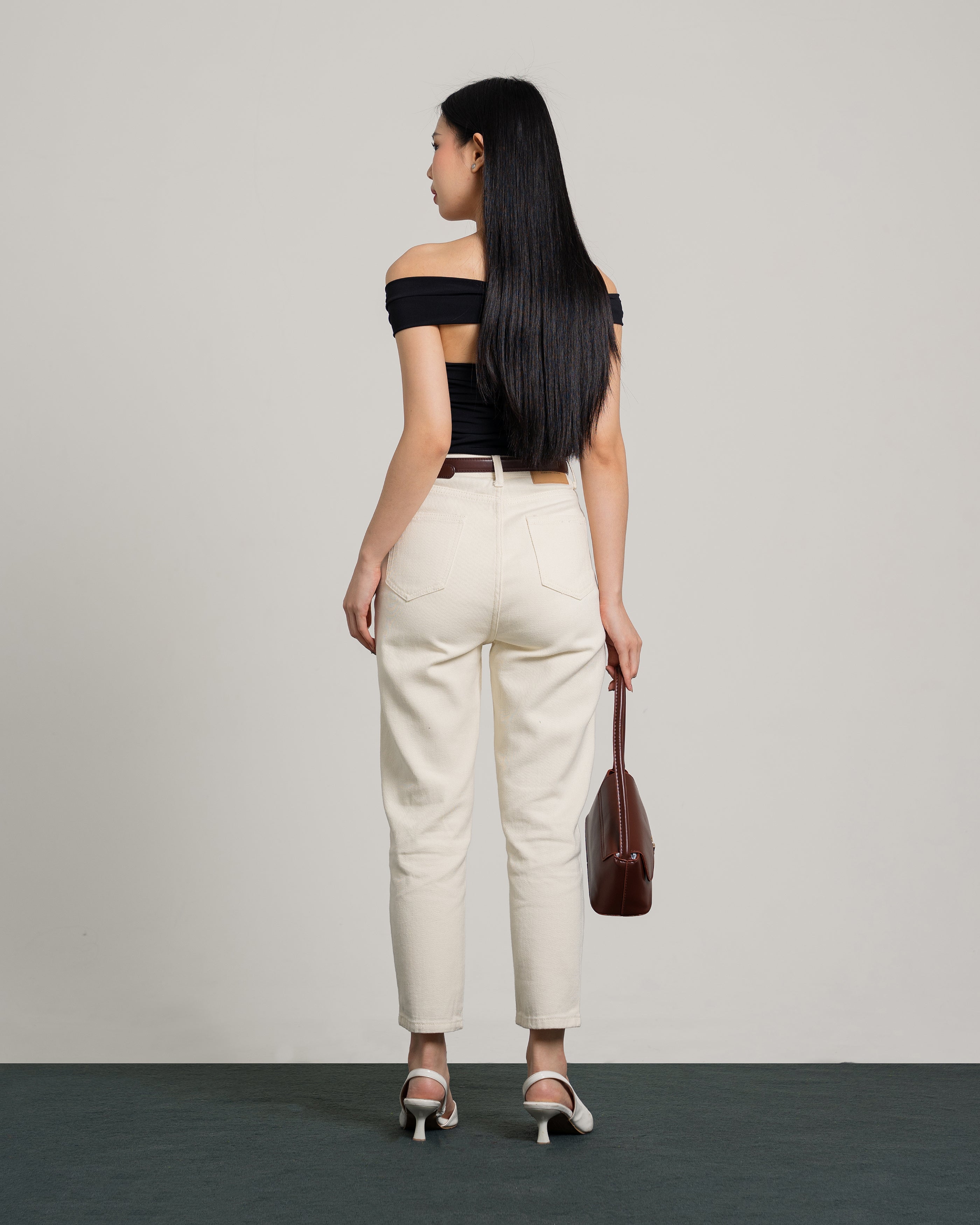 Boston Highwaist Mom Jeans in Cream