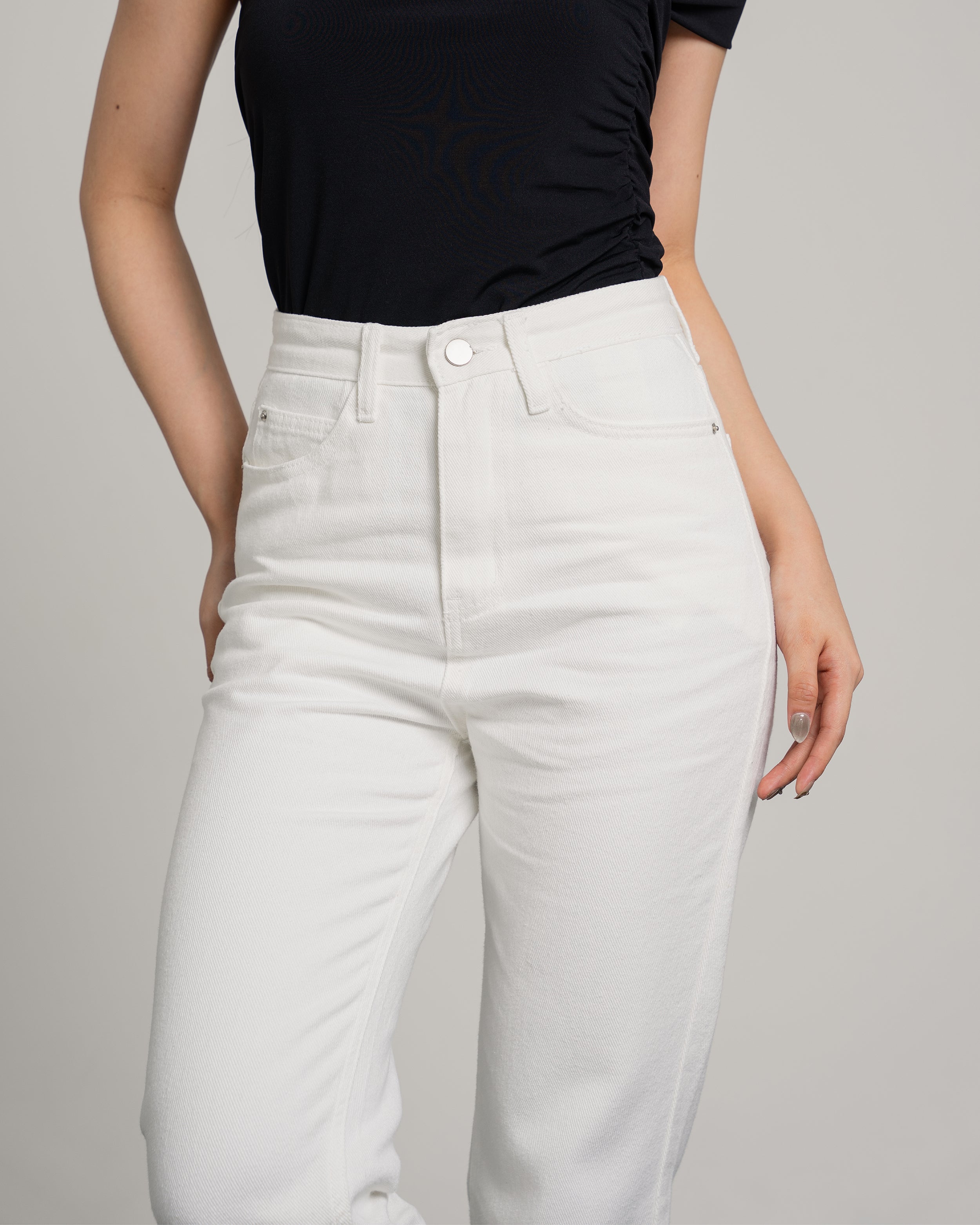 Boston Highwaist Mom Jeans in White