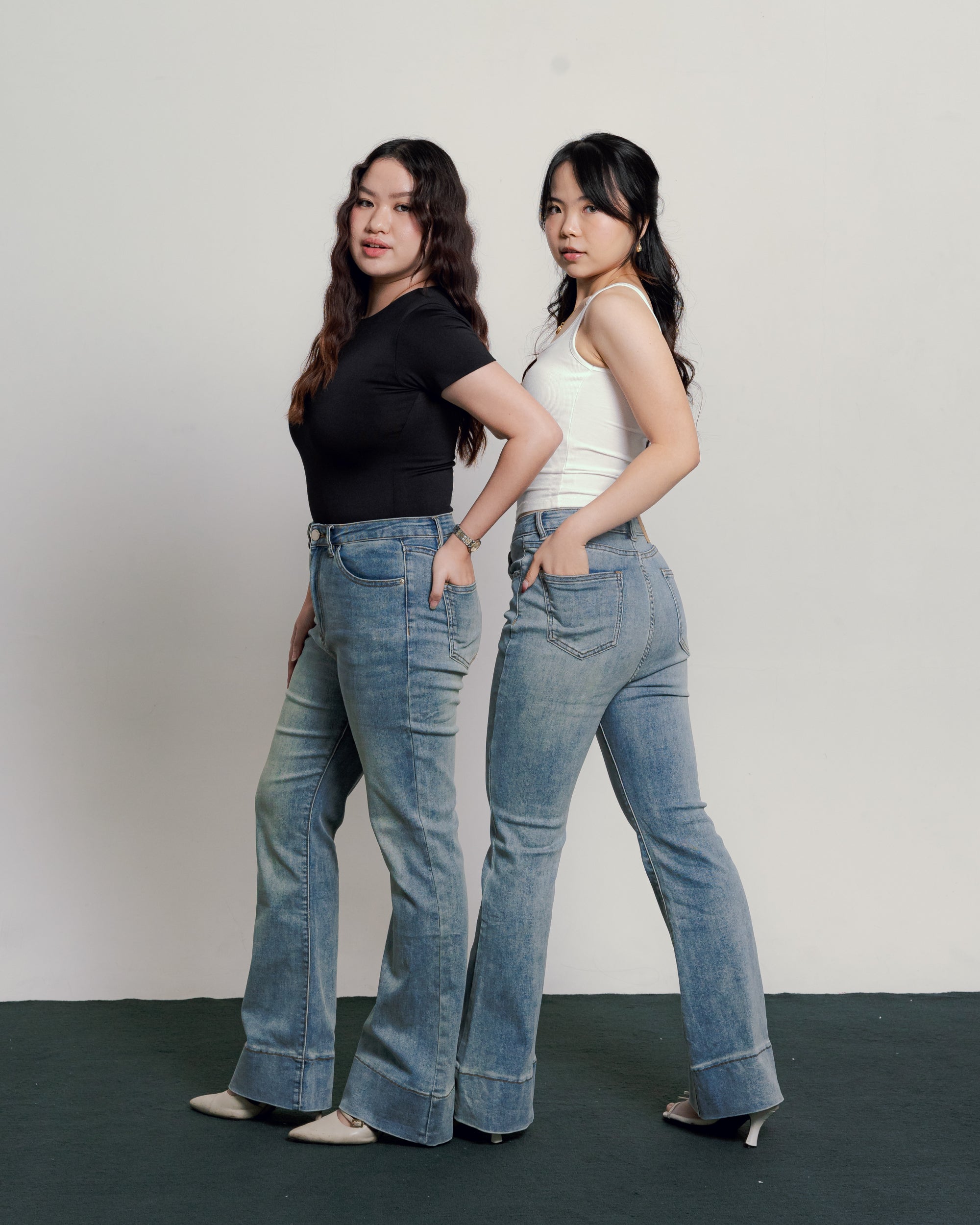 Ashley Flare Jeans Petite in Light Blue