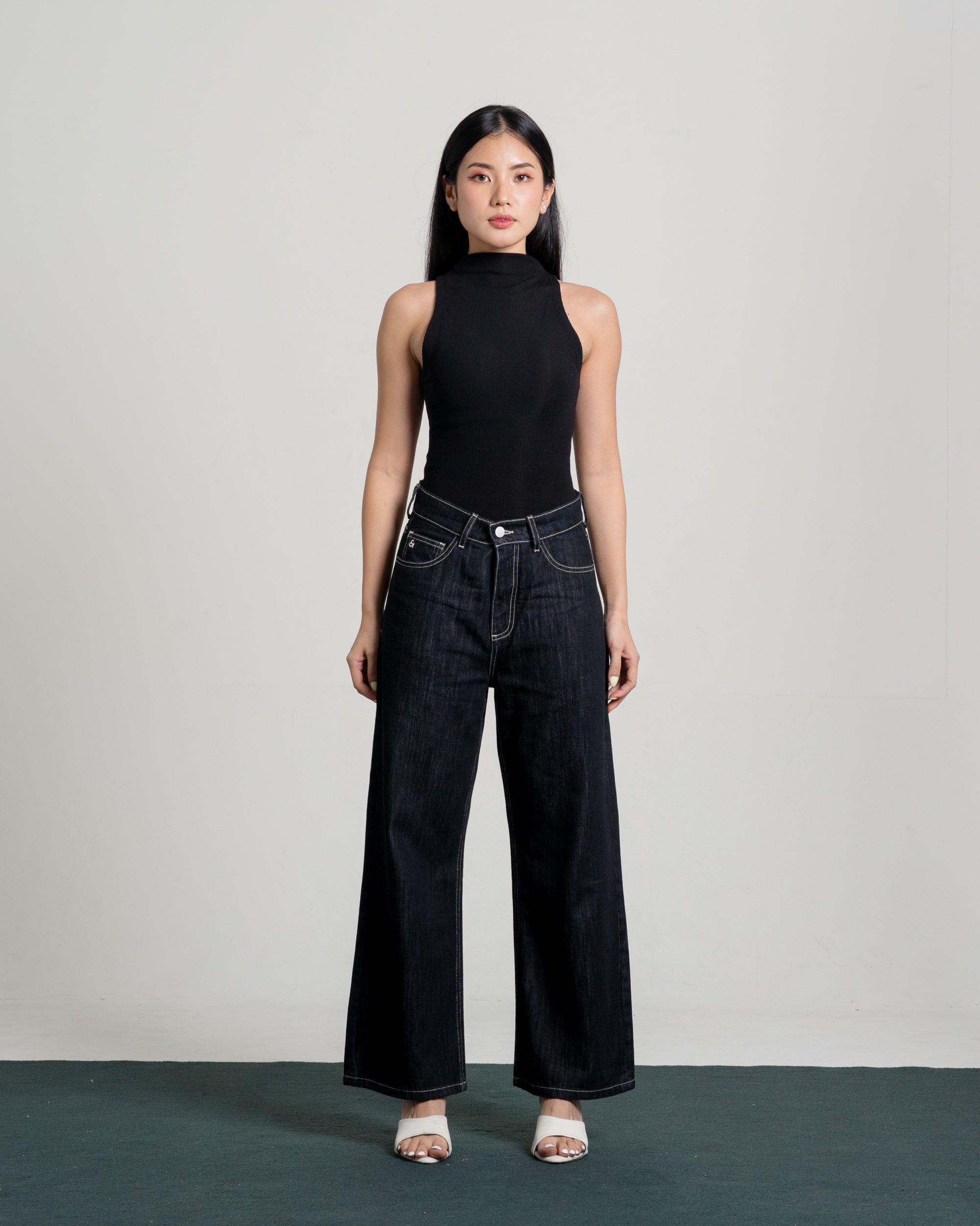 REAL Straight Jeans