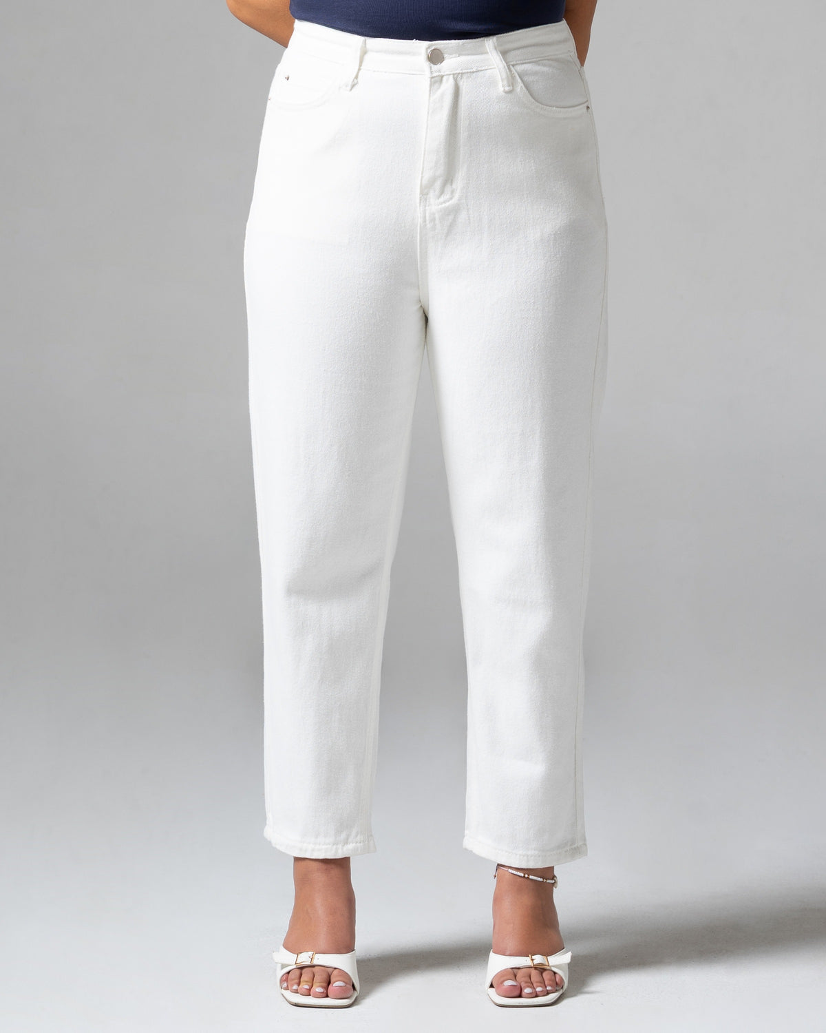 Boston Mom Jeans White, mid size, detail depan