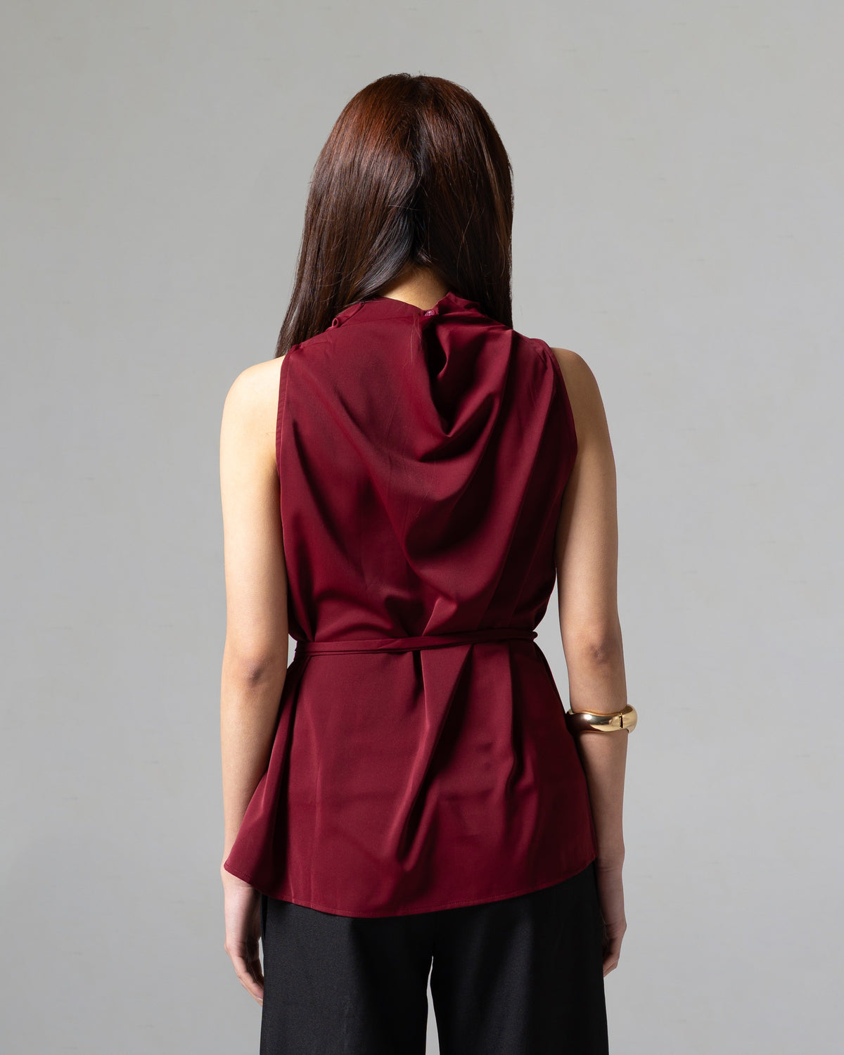 Clyde Top Maroon, regular size, detail belakang