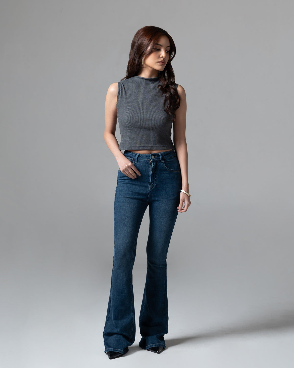 Kelly Flare Jeans Dark Blue, regular size, tampak depan