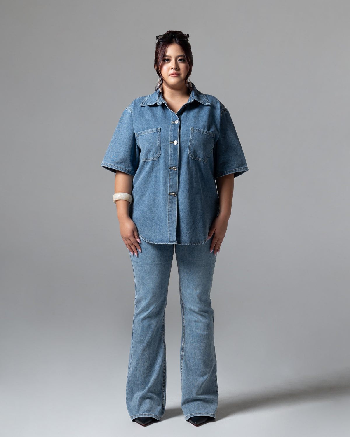 Monica Top, mid size, tampak depan