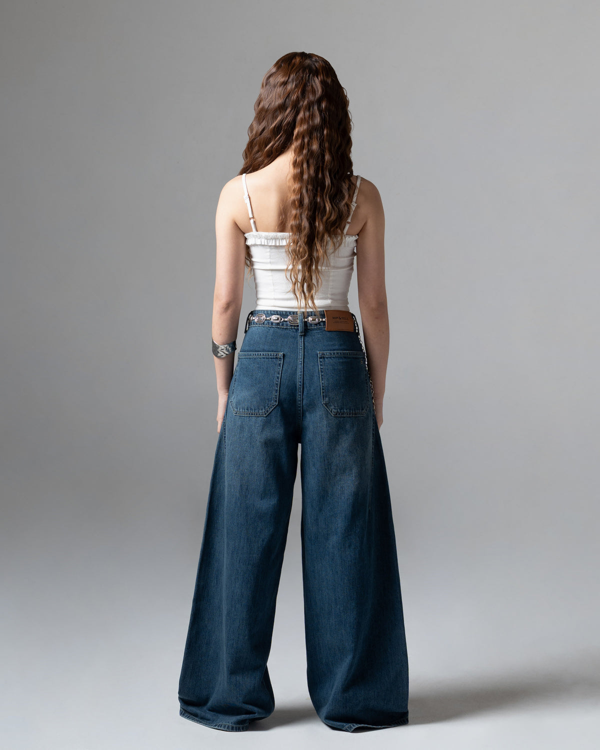 Real Wideleg Jeans Dark Blue, petite, tampak belakang