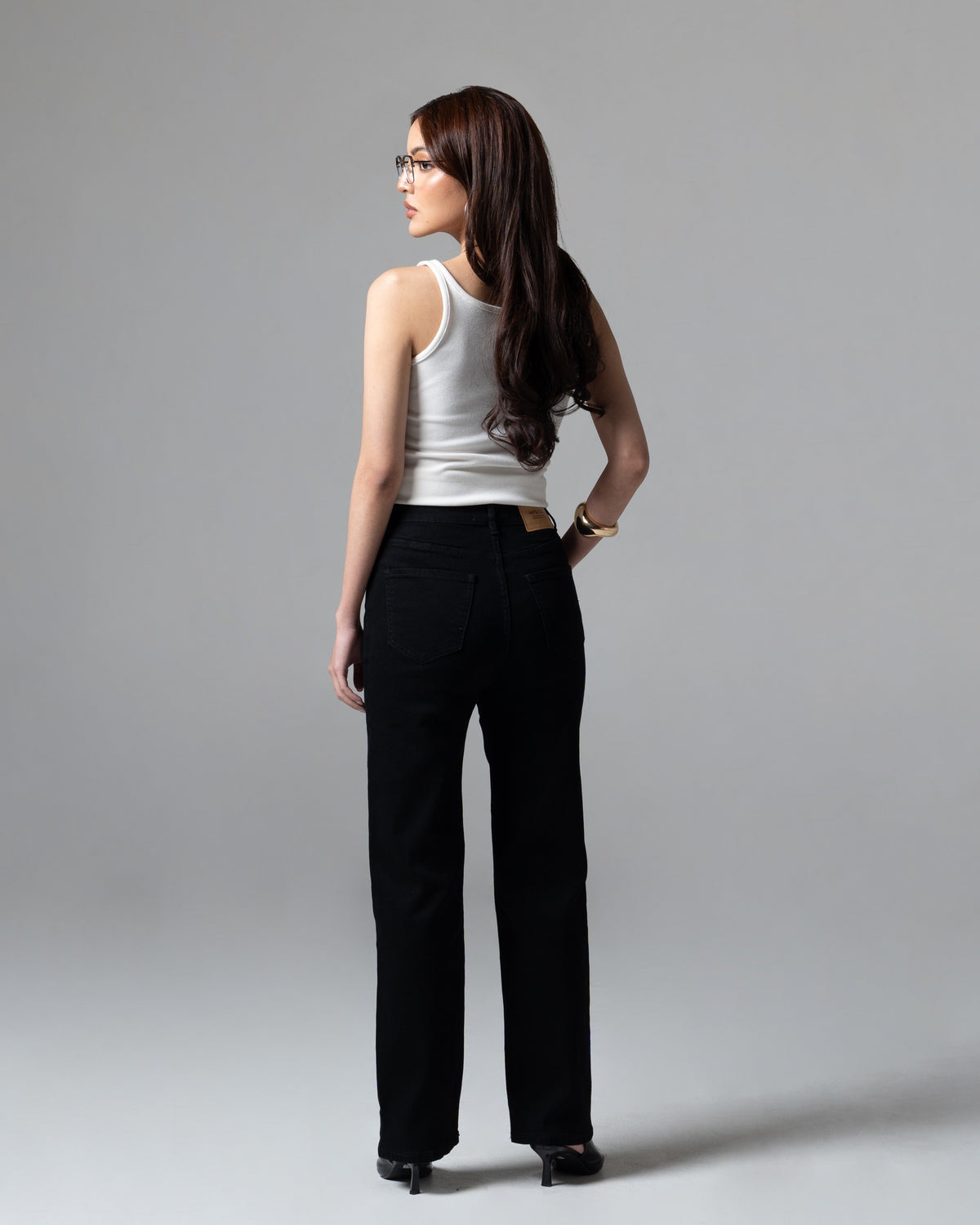 90's Straight Jeans Black, regular size, tampak belakang