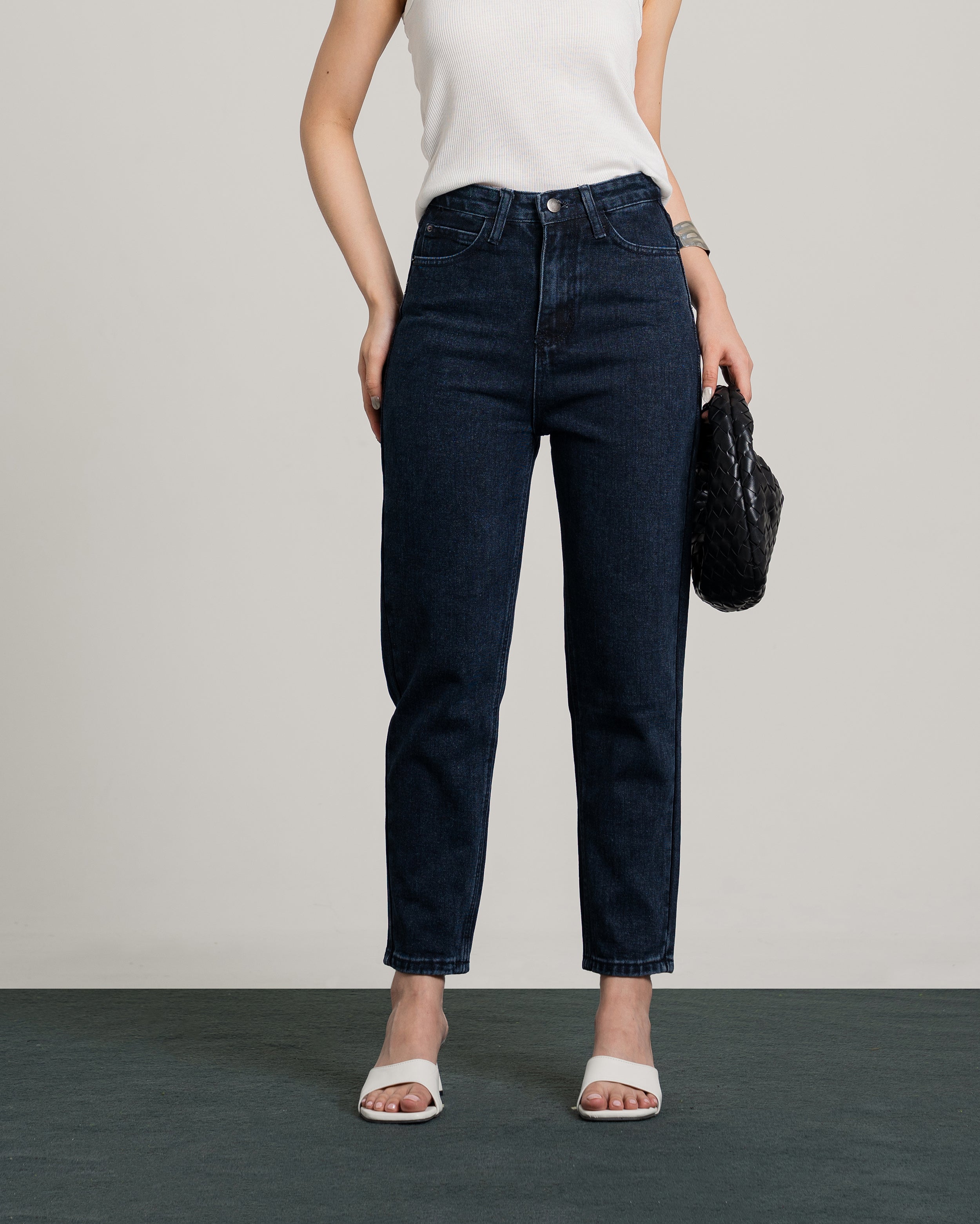Boston Highwaist Mom Jeans in Blackblue