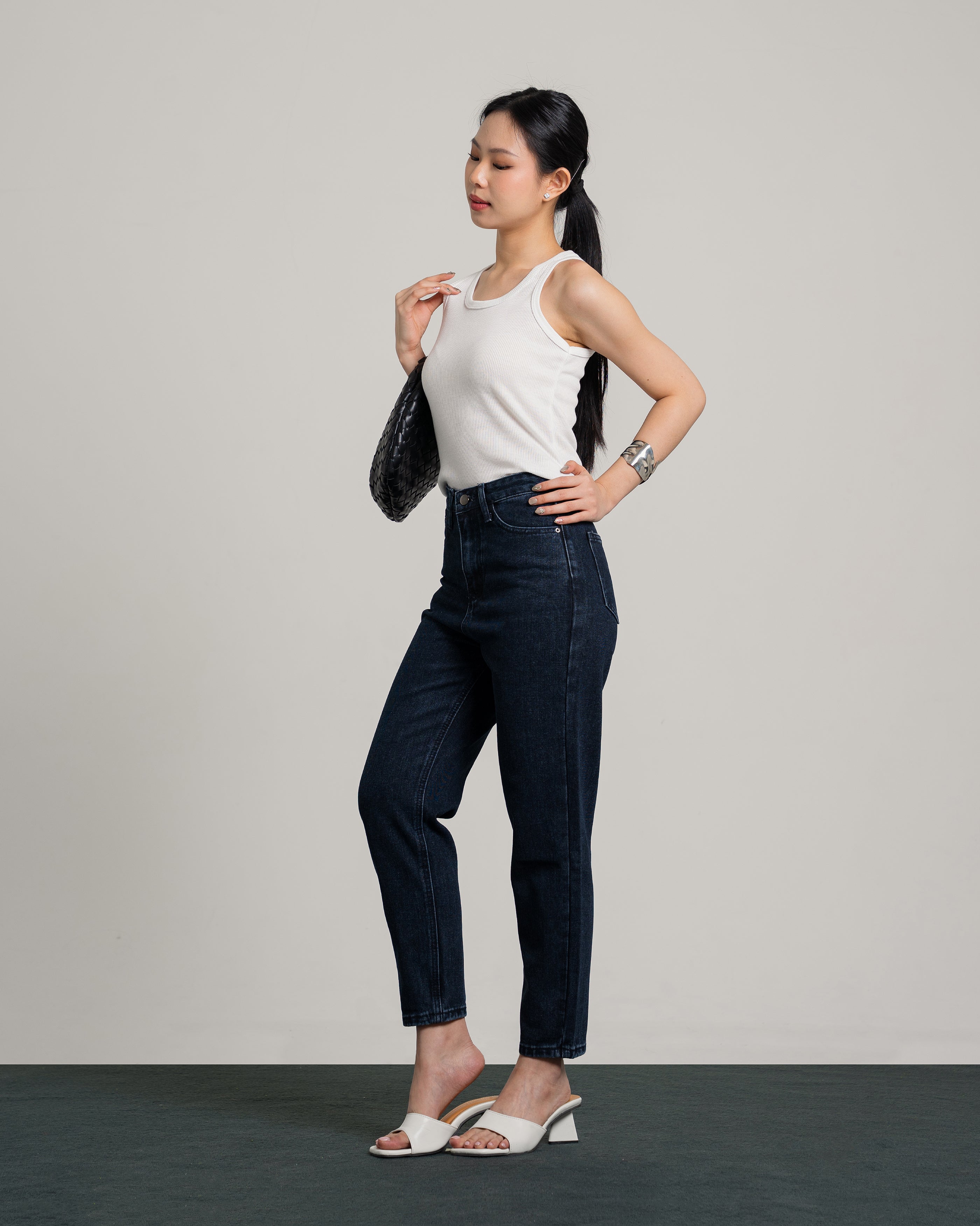 Boston Highwaist Mom Jeans in Blackblue