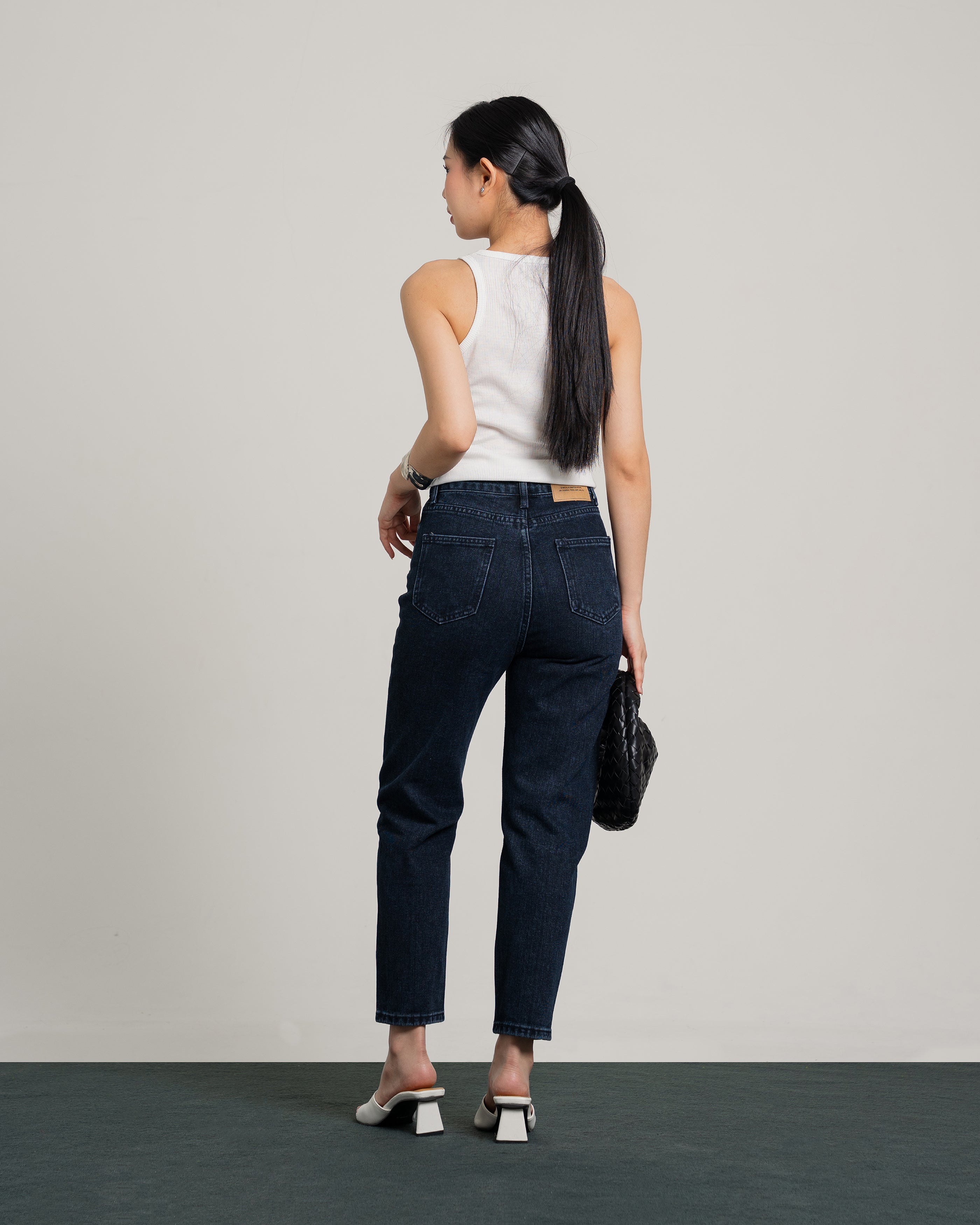 Boston Highwaist Mom Jeans in Blackblue