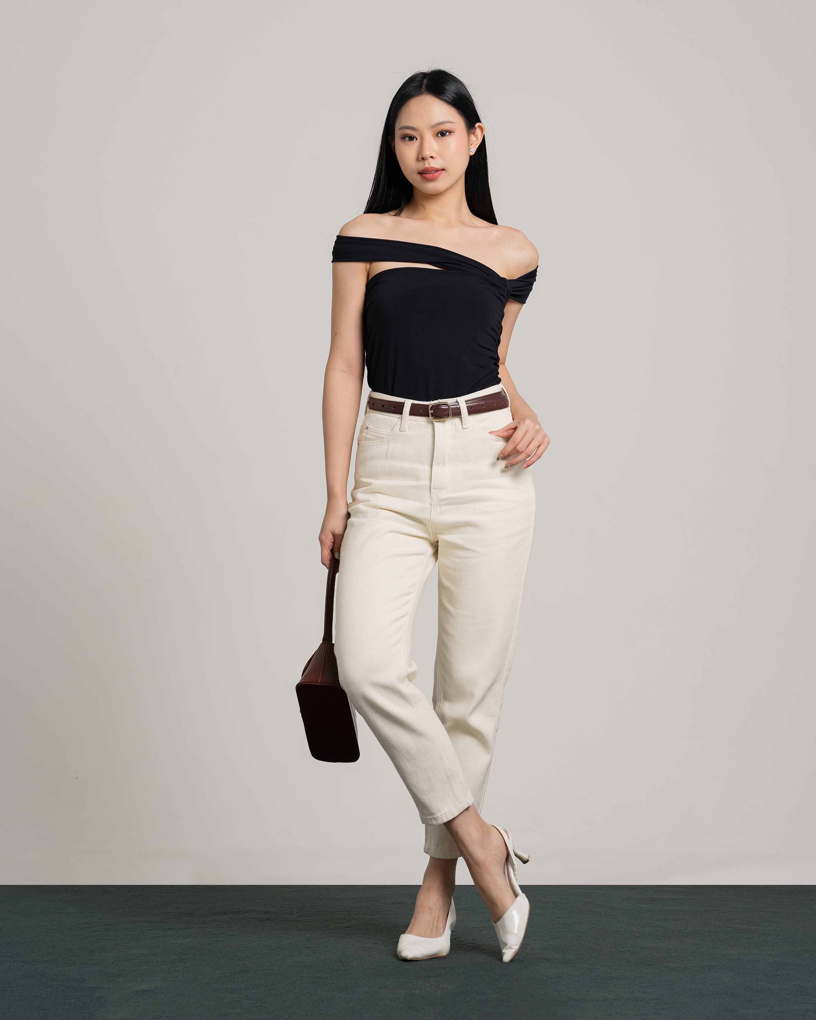 Boston Highwaist Mom Jeans in Cream