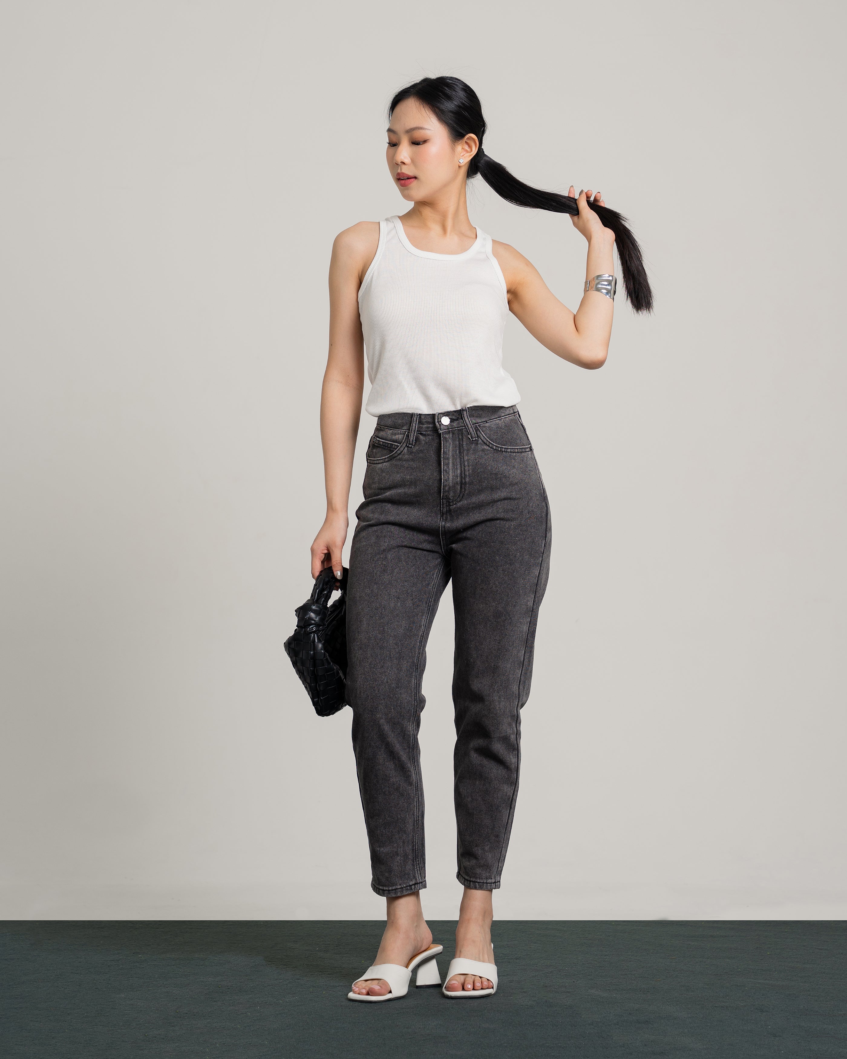 Boston Highwaist Mom Jeans in Darkgrey