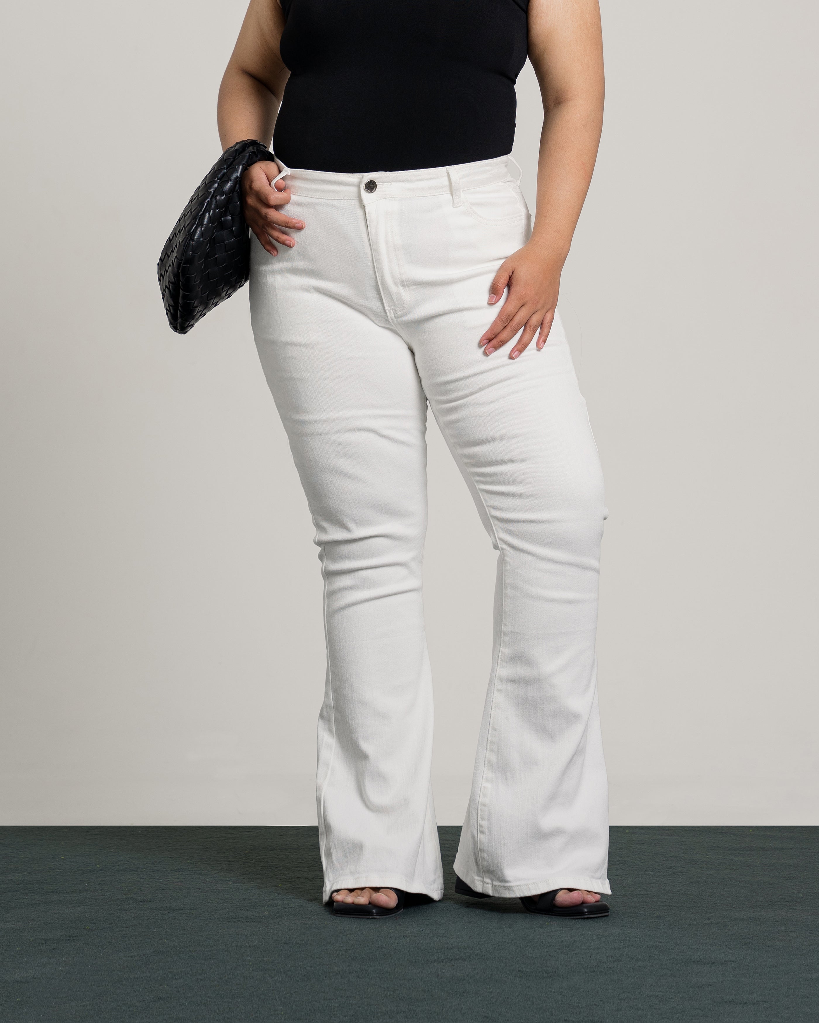Kelly Petite Flare Jeans in White