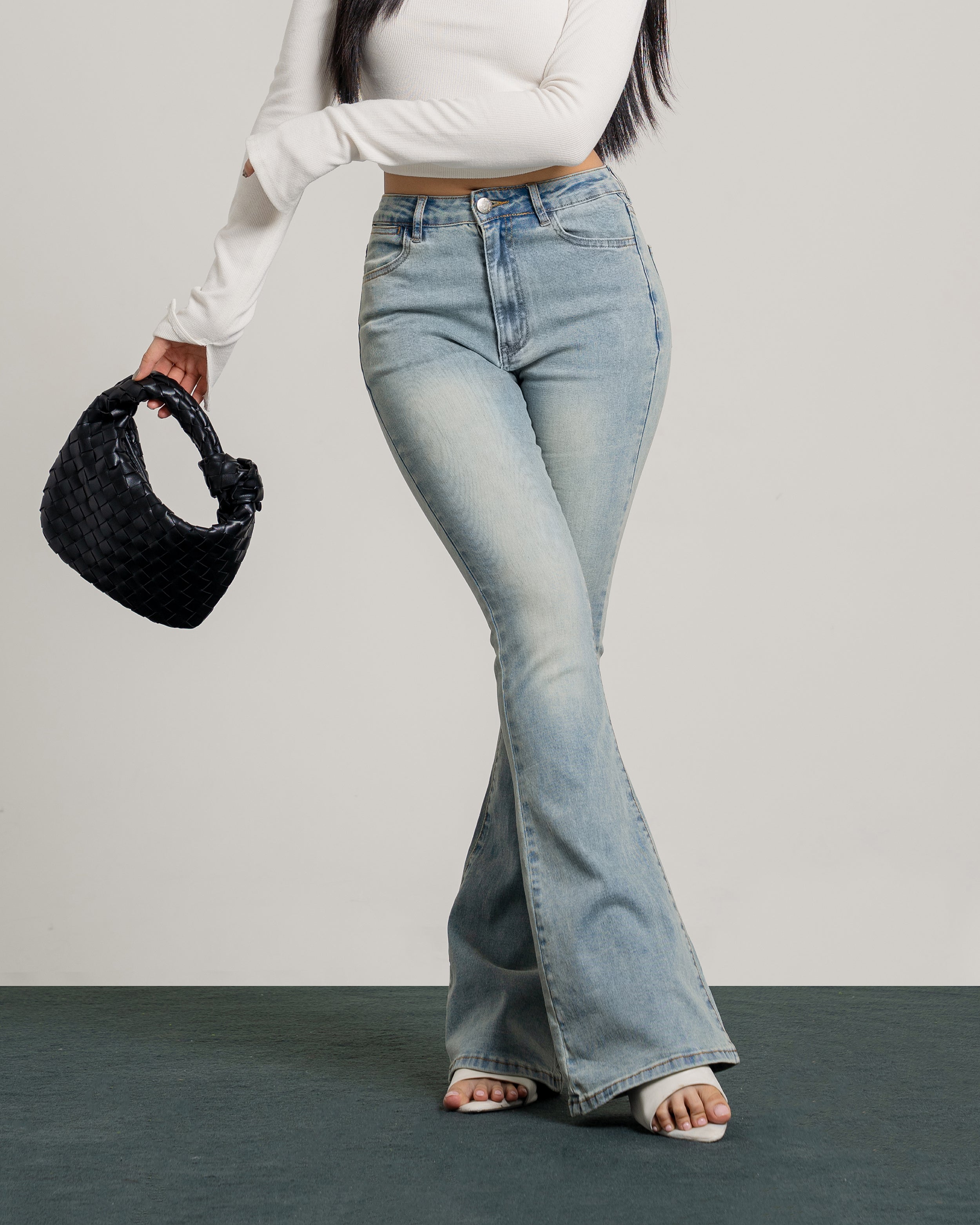 Kelly Flare Jeans in Light Blue