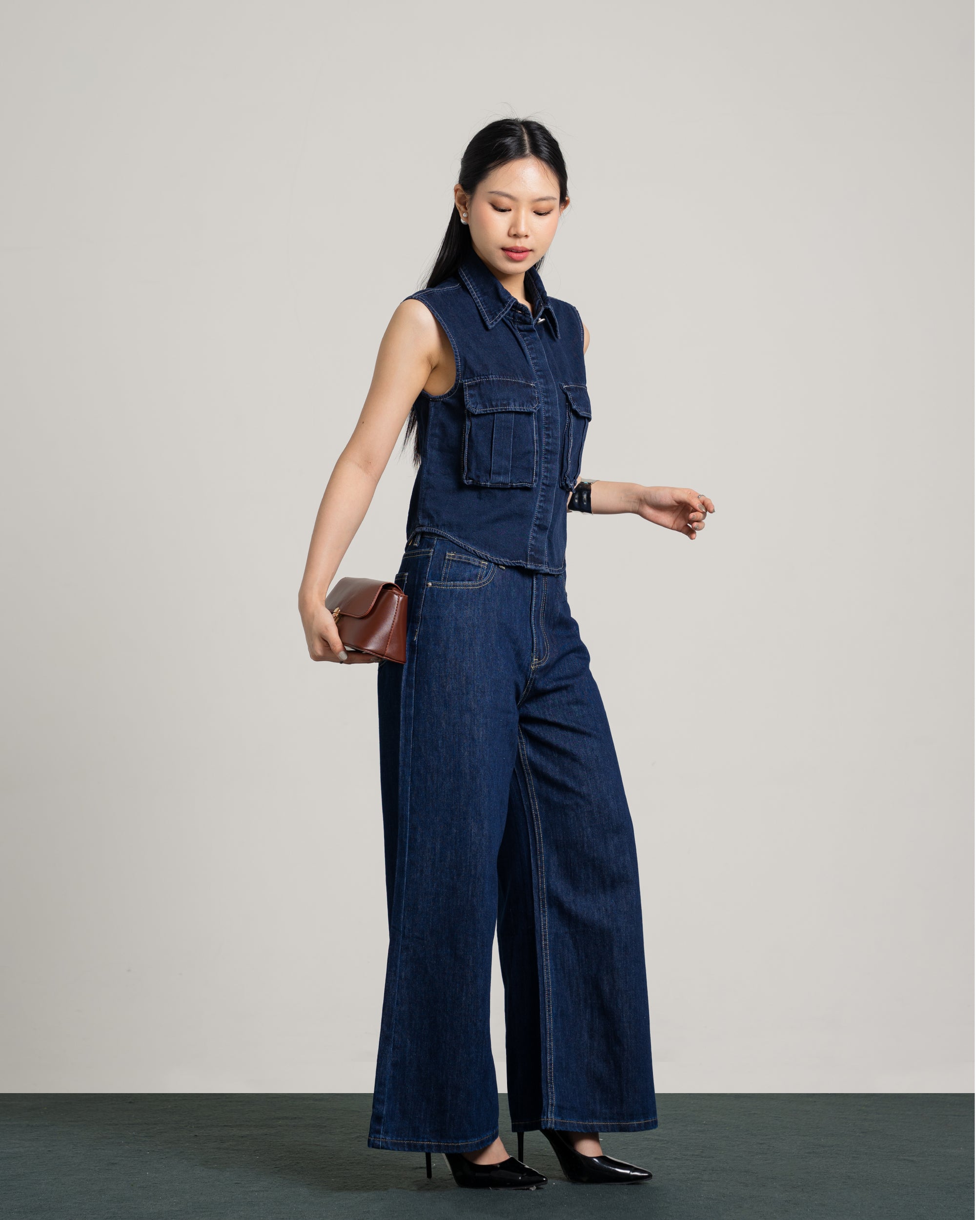 Marion Mid-Rise Wide Jeans