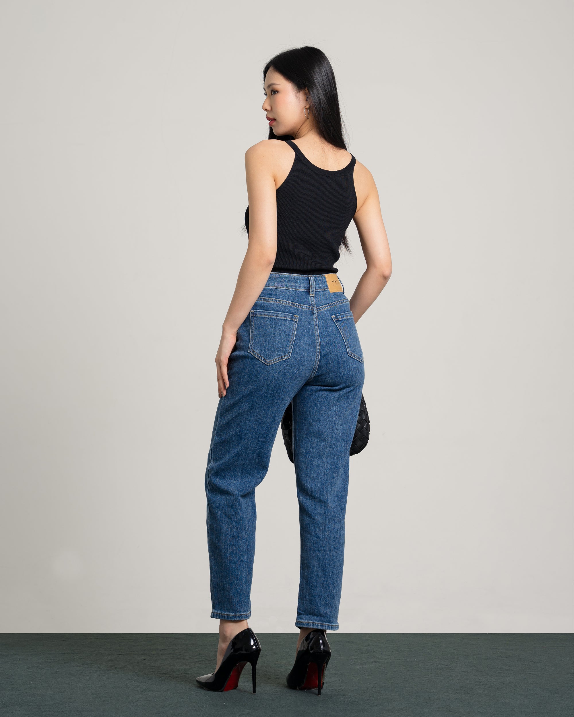 Newton Jeans in Dark Blue