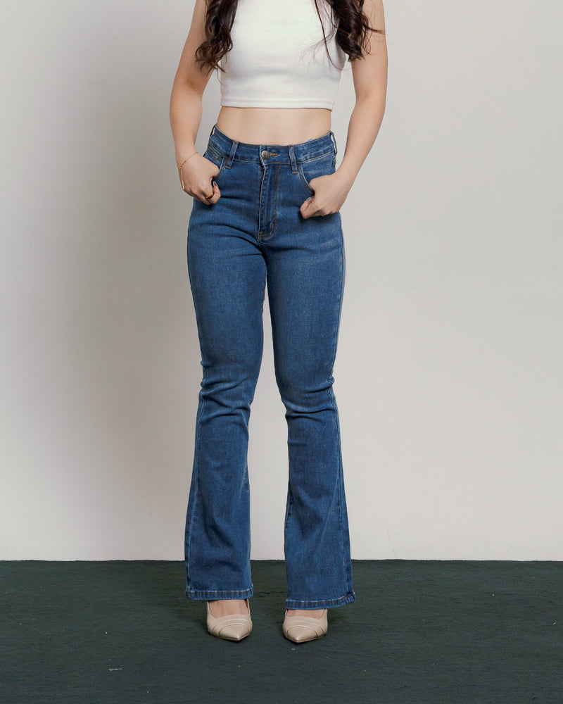 Kelly Flare Jeans Petite