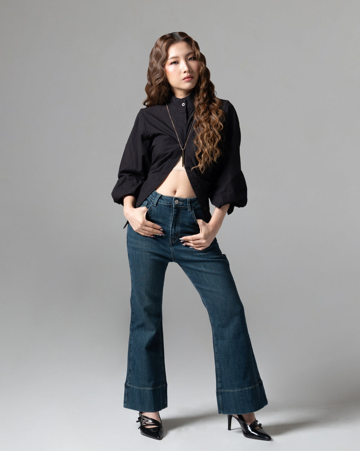 Ashley Flare Jeans Petite Black Blue, petite size, tampak depan