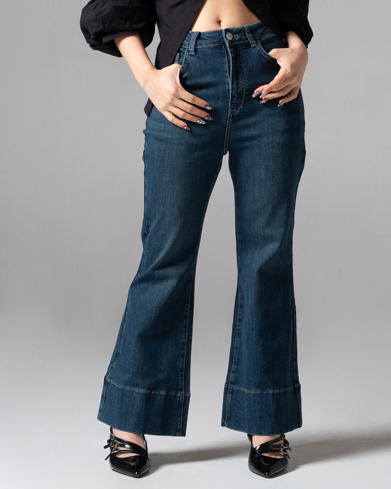 Ashley Flare Jeans Petite