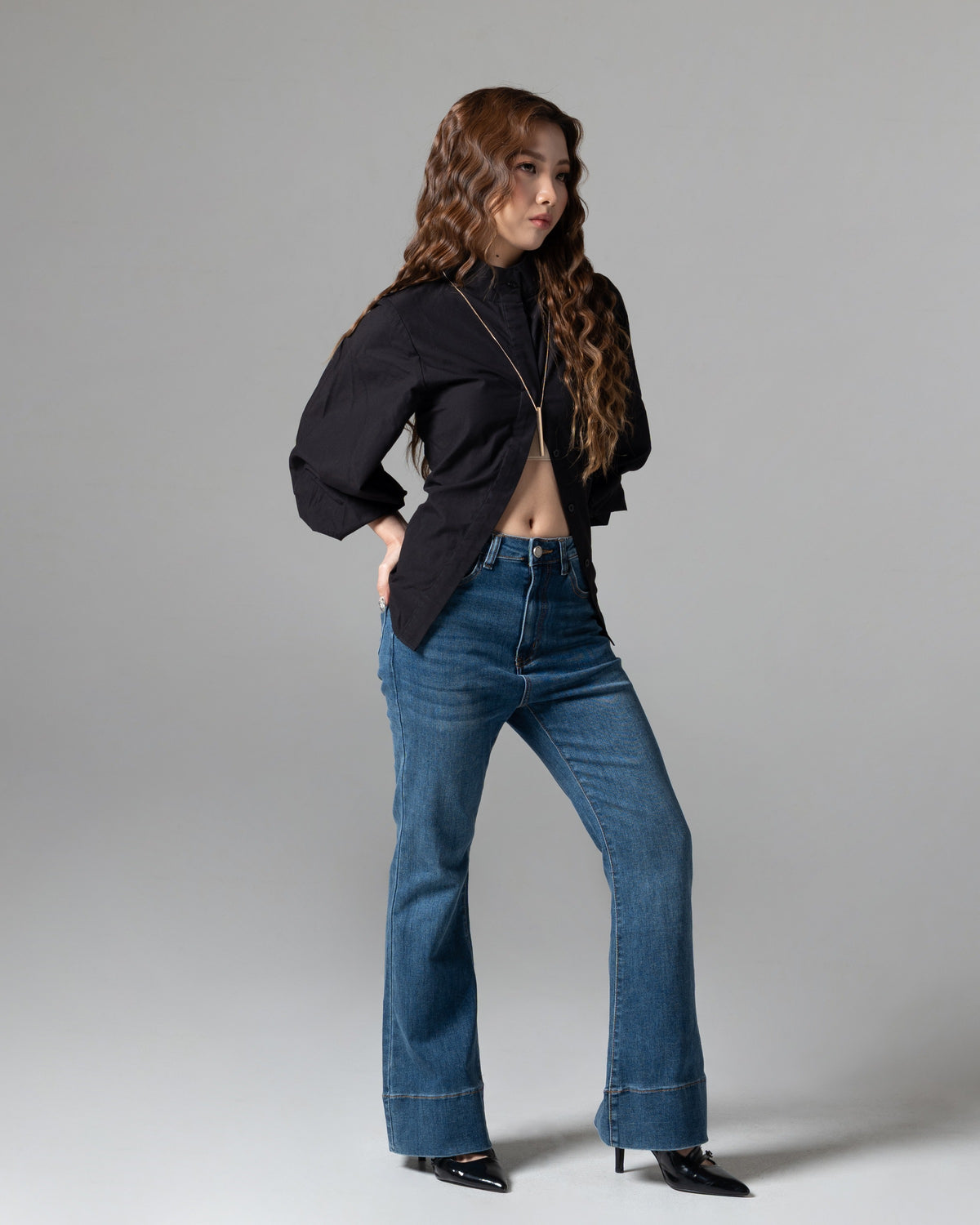 Ashley Flare Jeans Petite Dark Blue, petite size, tampak samping