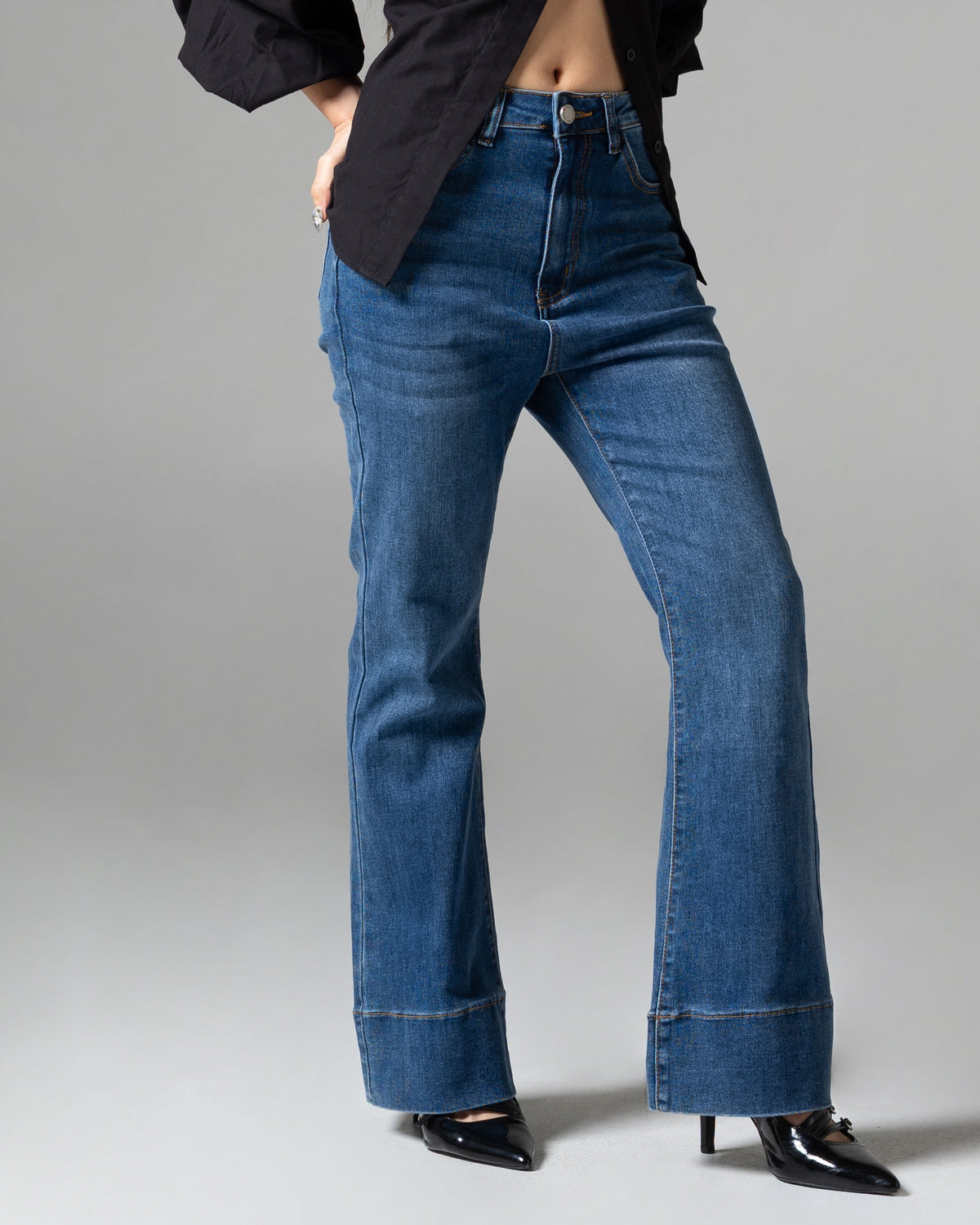 Ashley Flare Jeans Petite Dark Blue, detail depan