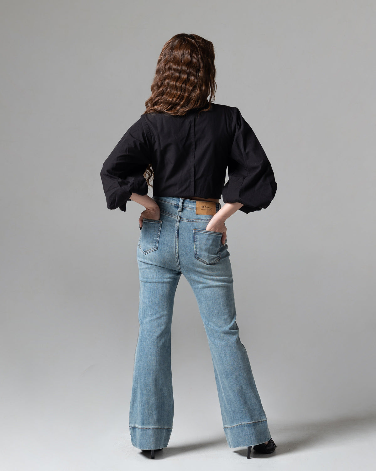 Ashley Flare Jeans Petite Light Blue, petite size, tampak belakang
