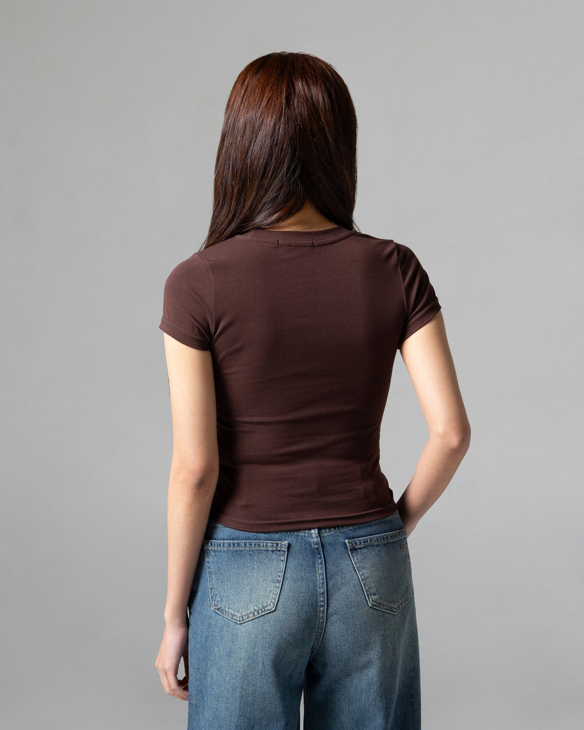 Avery Top Brown, regular size, detail belakang