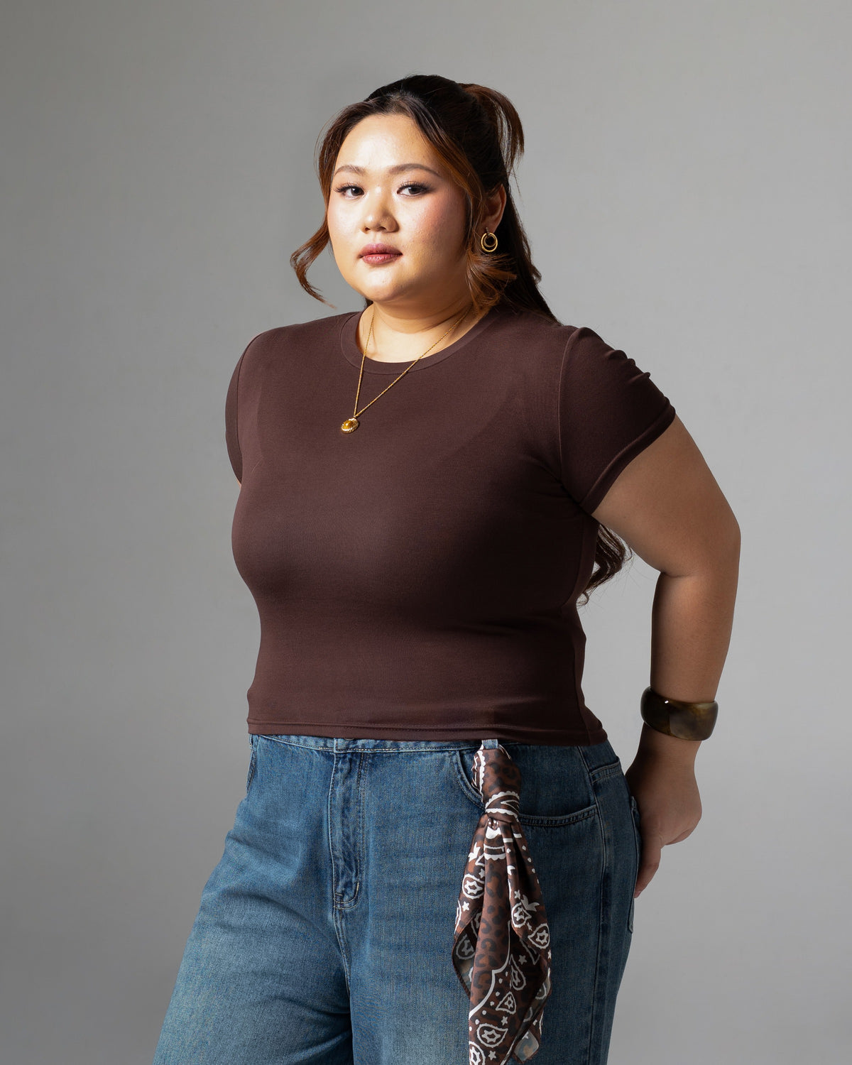 Avery Top Brown, big size, detail depan