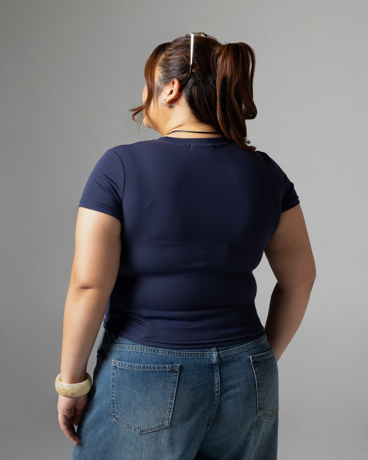 Avery Top Navy, big size, detail belakang