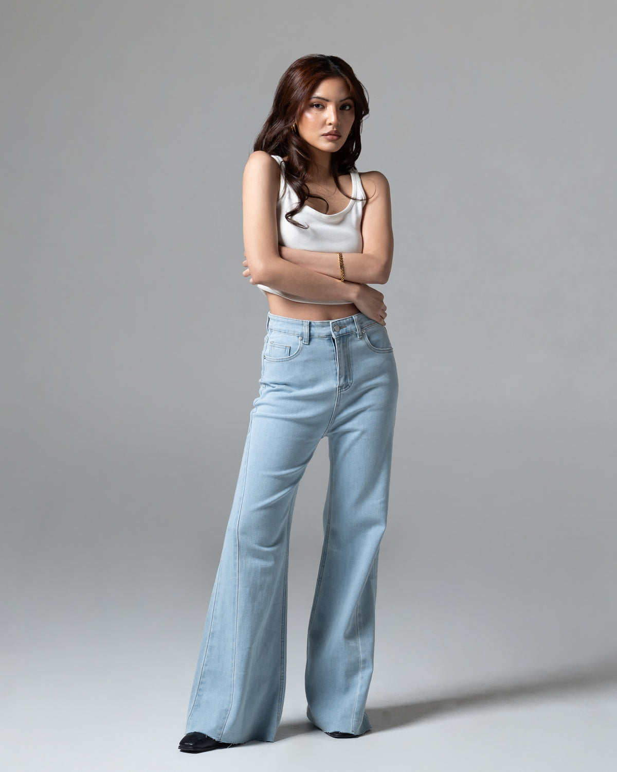 Blair Cutbray Jeans Light Blue, regular size, tampak depan