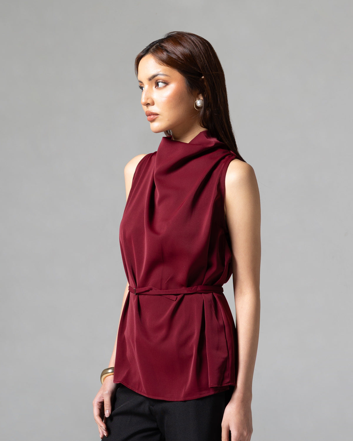 Clyde Top Maroon, regular size, detail depan