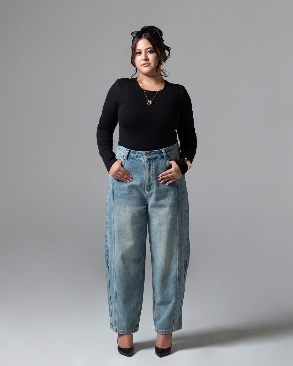 Daryl Barrel Jeans, mid size, tampak depan