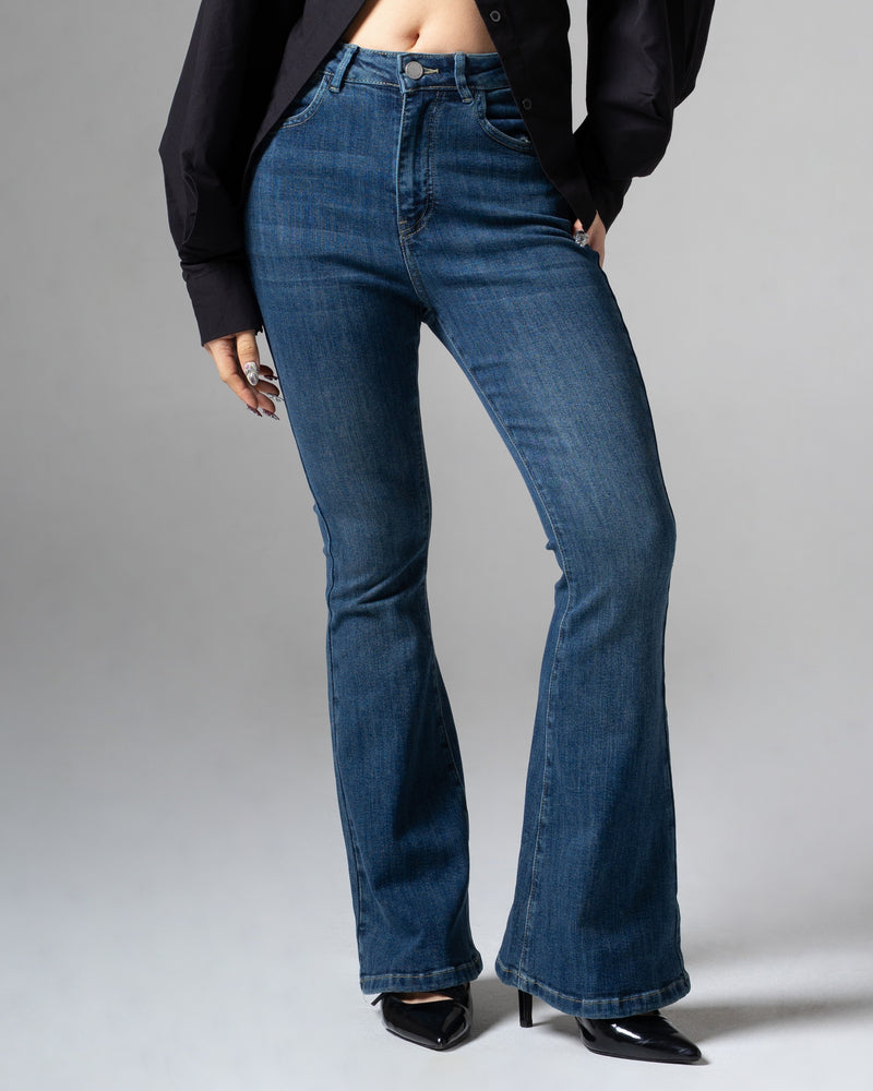 Kelly Flare Jeans Petite