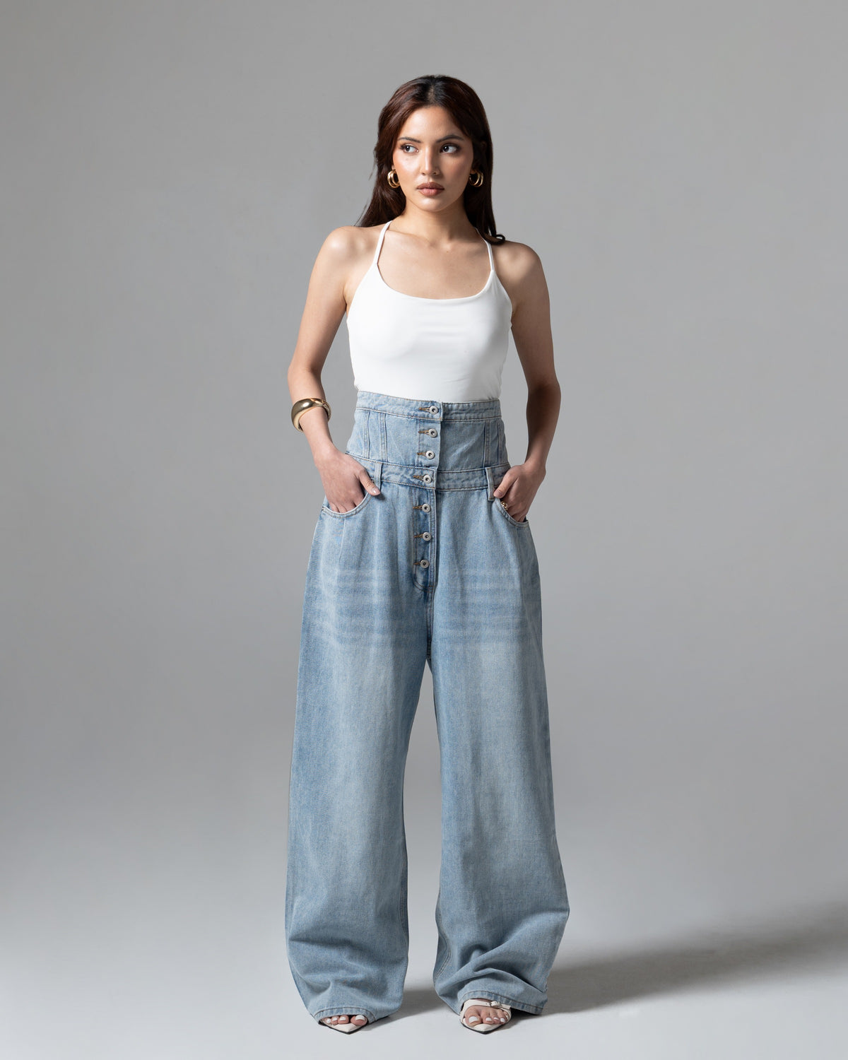 Kourtney Baggy Jeans, regular size, tampak depan