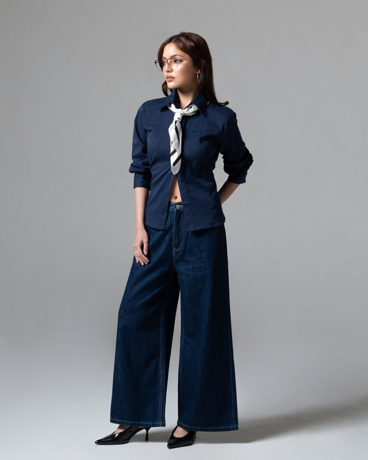 Marion Wide Jeans, regular size, tampak depan