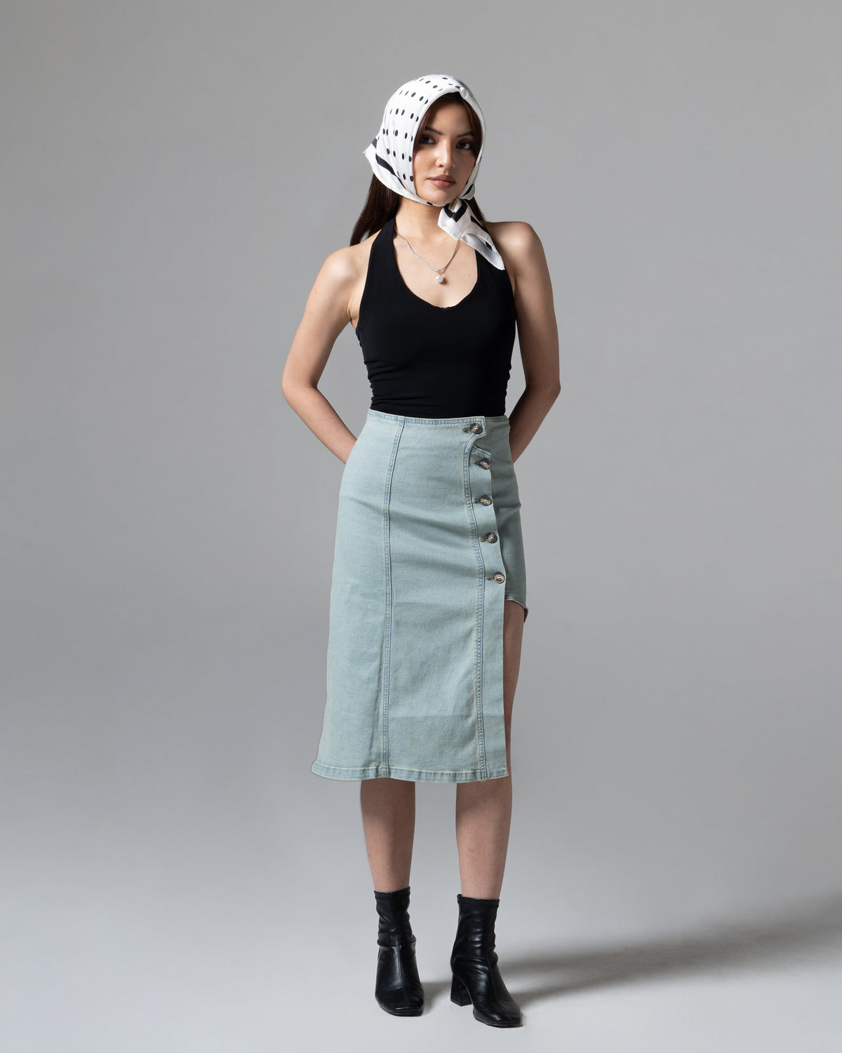 Tallin Skirt, regular size, tampak depan