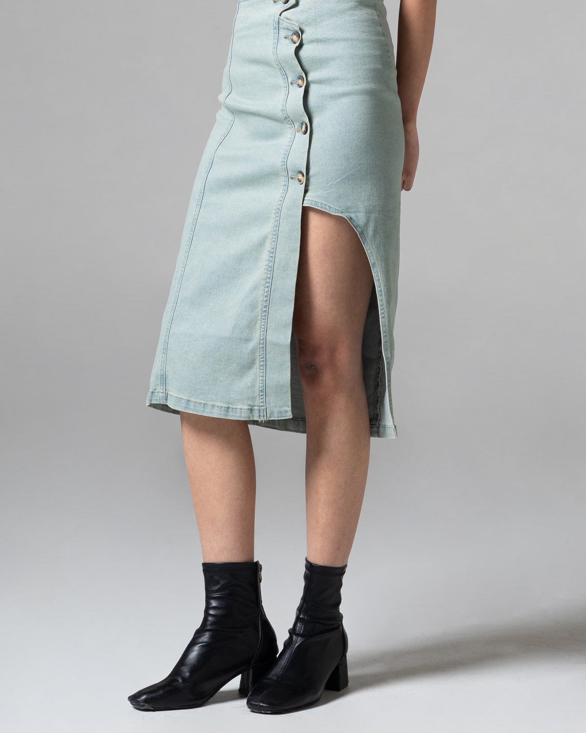 Tallin Skirt, detail depan